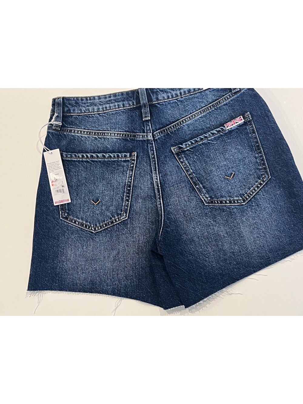 $135 New Hudson 5” Relaxed Raw Hem Denim Shorts Sparrow Size 27 - Picture 9 of 11